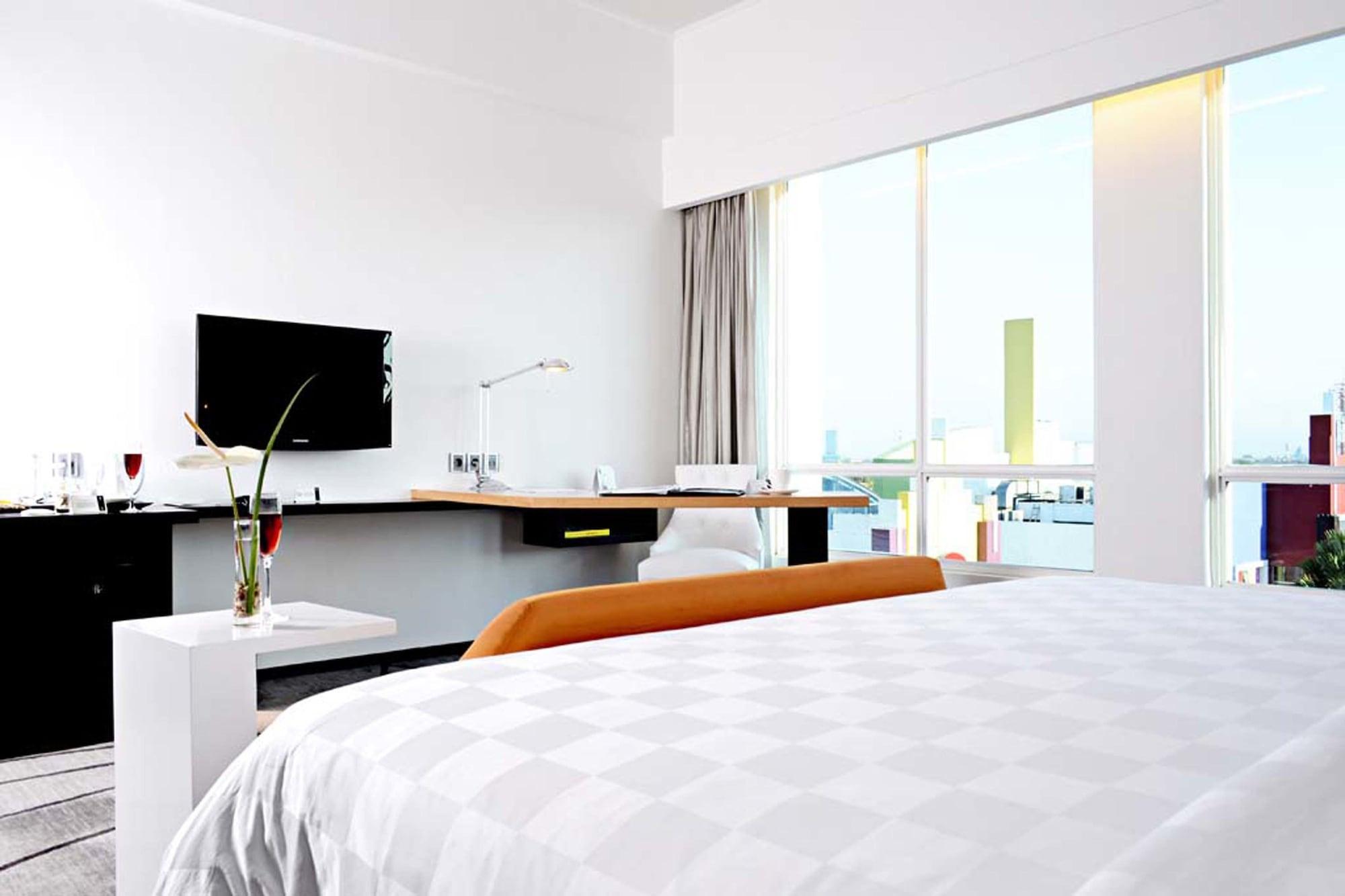 ทีเอส สวีท สุราบายา Hotel ภายนอก รูปภาพ