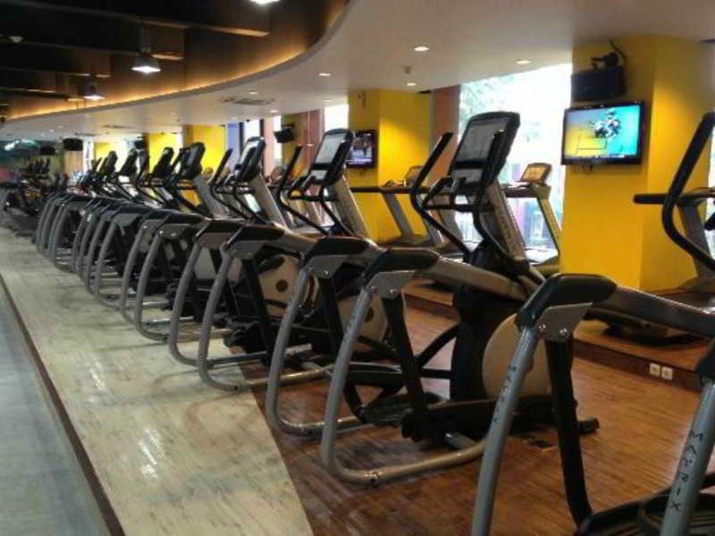 ทีเอส สวีท สุราบายา Hotel ภายนอก รูปภาพ