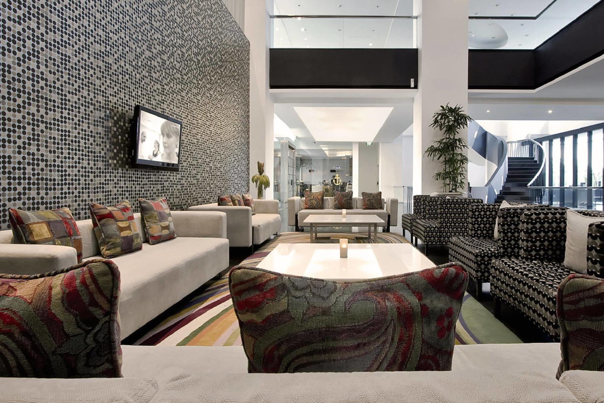 ทีเอส สวีท สุราบายา Hotel ภายนอก รูปภาพ